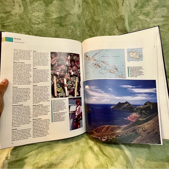 Photographic World Atlas Hardback Book by Rand McNally - Picture 4 of 4